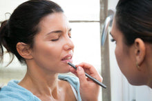 Carica l'immagine nel visualizzatore di Gallery, Prova trucco cerimonia