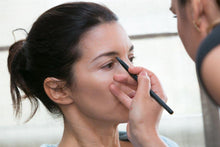 Carica l'immagine nel visualizzatore di Gallery, Prova trucco cerimonia